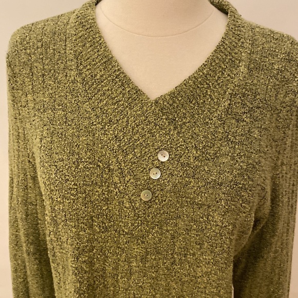 Sage Green Cross V-Neck Sweater Size 12 #367 - Picture 3 of 13